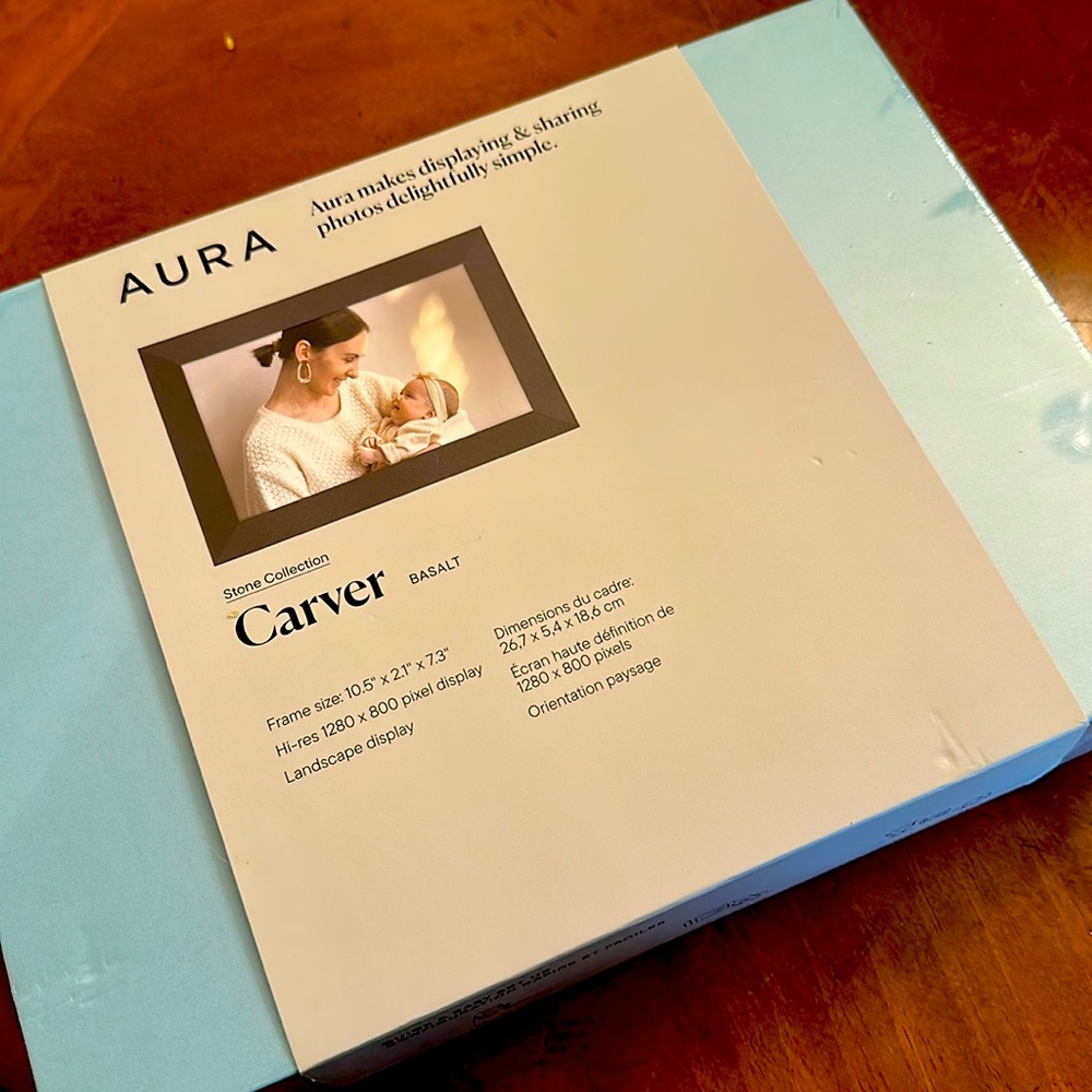 NEW Aura Digital Frame (Carver- Basalt)